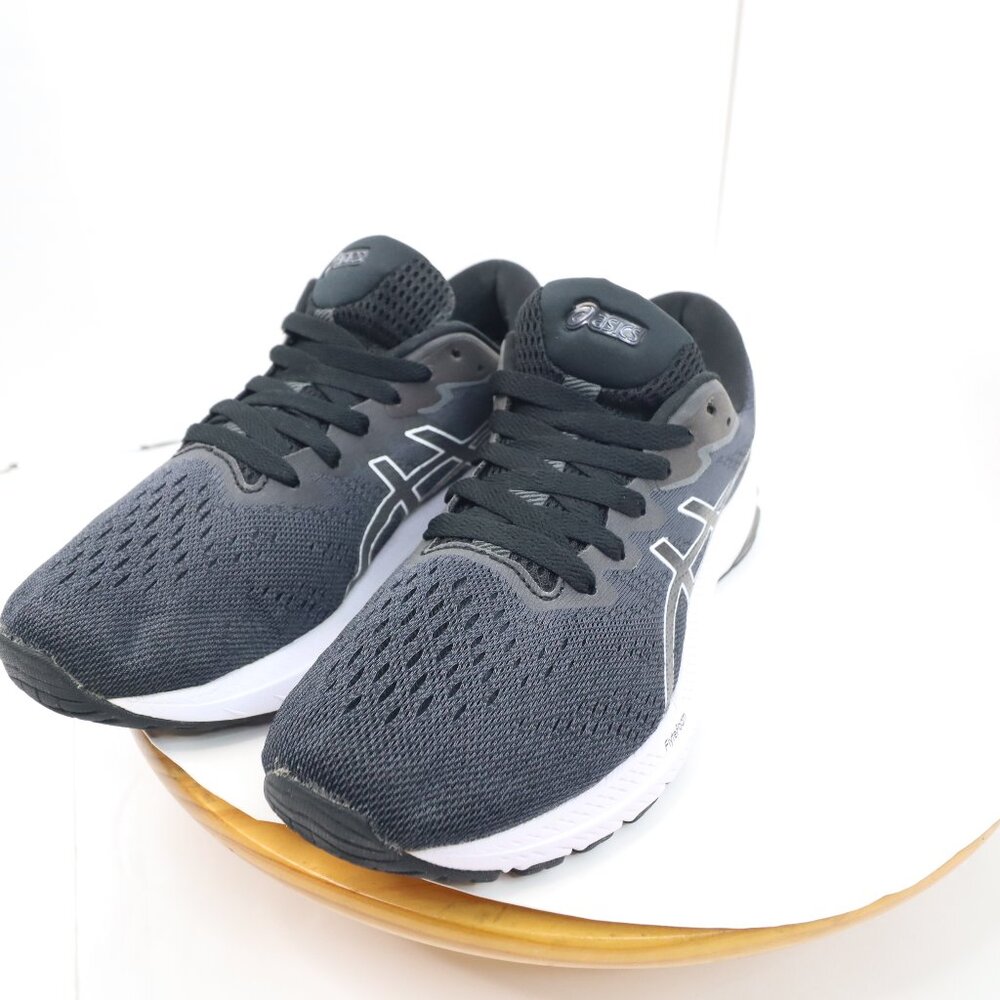 ASICS GT-1000 11 women's running size us 9